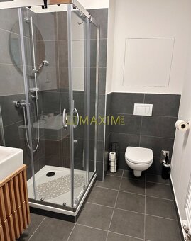 Ponúkame na predaj krásny 2- izbový apartmán v Petržalke na  - 13