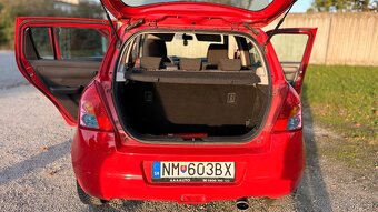 Predám Suzuki Swift 1.3 benzín 68kW - 13