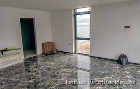 Priestranný 3 izbový byt luxusný byt v Obzore v Bulharsku - 13