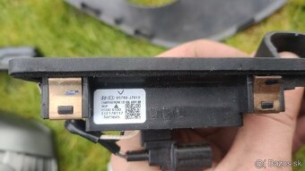 Rozne veci Toyota, KIA, Mercedes - zrkadlo, lista, absorber - 13