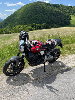 Honda CB 1000R 2020 - 13