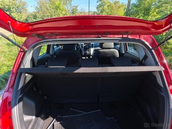 Kia Venga 1.4 benzin 66 kw , 74 000 km - 13