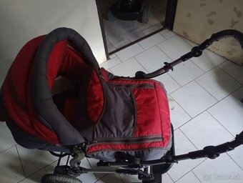 Kočiar, vajíčko, trojkolka, oblecenie, autosedačka - 13