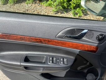 Škoda Octavia Combi 2.0 TDI, Laurin & Klement, 2009 - 13