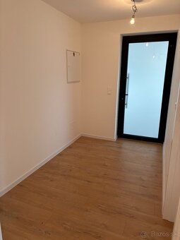 Moderný 4izb.rodinný dom v štandarde v novej zóne-Veselé - 13