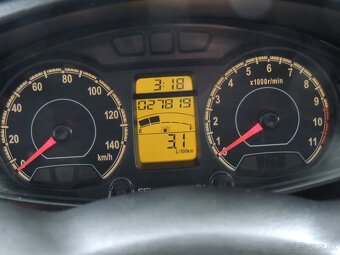 SUZUKI BURGMAN 125ie 2014 - 13