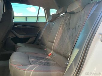 Škoda Octavia Combi 2.0 TDI RS DSG - 13