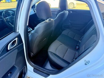 Kia Ceed 1.5T-GDI-118kW-AUT-LED-ČR-DPH- - 13