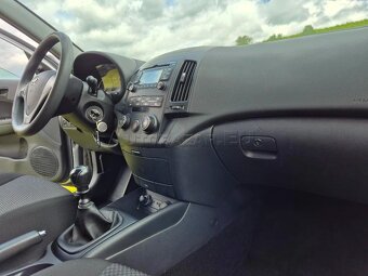 Hyundai i30 1.4 (2009) - 139 000km, čerstvo po STK - 13
