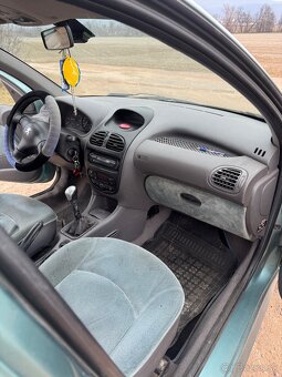 Peugeot 206 2.0 HDI. REZERVOVANÉ - 13