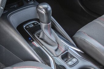 Toyota Corolla Combi TS 1.8 Hybrid e-CVT GR Sport - 13