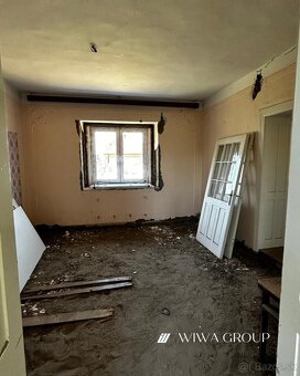 Na predaj starší rodinný dom s veľkým pozemkom v obci Imeľ - 13