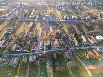 Na predaj sedem rodinných domov v REZIDENČNOM KOMPLEXE... - 13