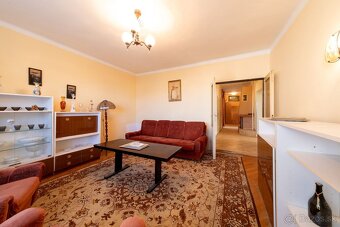 Na predaj dva ihneď obývateľné rodinné domy za cenu jedného  - 13