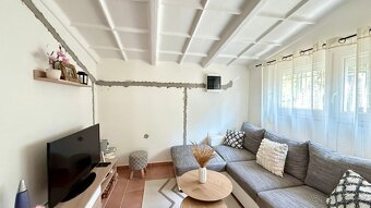 MAĎARSKO - JAZERO RAKACA - 4 IZBOVÁ CHATA, TERASA, VÍRIVKA. - 13