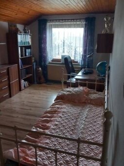 Priestranný rodinný dom s veľkým pozemkom - Bretejovce - 13