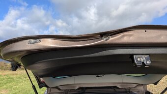 Renault Grand Scenic III 2009 7 miest - 13