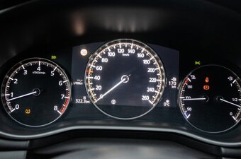 Mazda 3 90kW (2020). - 13