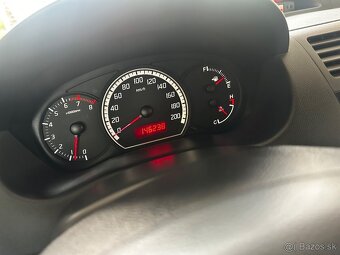 Suzuki Swift 1.3 benzín -výbava Comfort-sx4 VW polo golf lup - 13