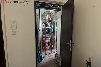 Štýlový trojizbový byt s balkónmi priamo v srdci Lučenca - 13