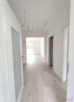 NA PREDAJ NOVOSTAVBA č. 3 V SĽAŽANOCH - 13