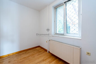 REZERVOVANÉ  Predaj RD sprostredkuje realitný maklér Patrik - 13