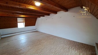 TOP PONUKA Priestranný 7 izbový dom na predaj. IHNEĎ OBÝVAT - 13