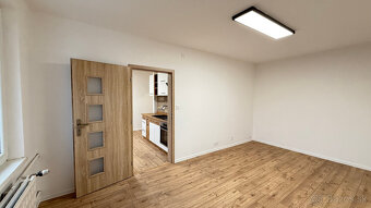 Jednoizbový, kompletne zrekonštruovaný byt s možnosťou zaria - 13