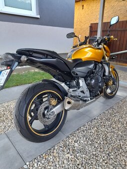 Honda Hornet 600 - 13