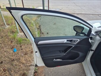 Volkswagen Golf e - 13