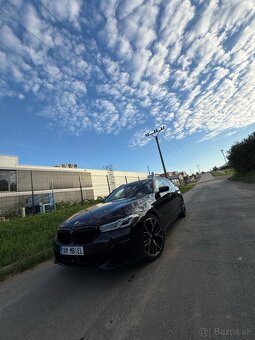 BMW 530xd 210 kW, M-Packet, LASER, PANO, KESSY, HUD, NAPPA - 13
