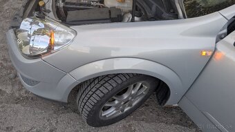 Opel Astra H 1.6 benzín 2008 75kw z167 z16xer - 13