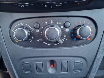 Dacia Logan 0.9 TCe Arctica - 13