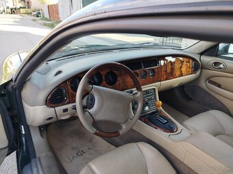 Jaguár XK 8   4.0i v8 - 13
