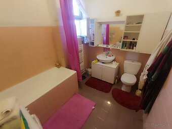 Exkluzívny 4-izbový byt v historickom srdci mesta - Žilina - 13