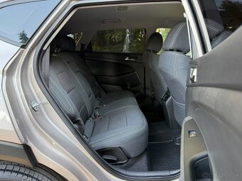 HYUNDAI TUCSON 1.6 GDI STYLE/ SK AUTO / 1.MAJITEĽ / NEBURANÉ - 13