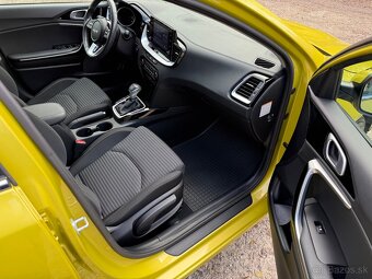 Kia Ceed SW 1.6 CRDi MHEV Gold A/T - 13