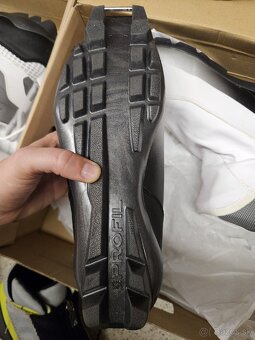 Bezky, palice na bezky, topanky - 13