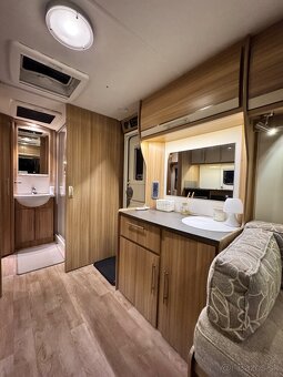 Anglický karavan Lunar Quasar 462 r.v. 2015 Muver + ATC - 13