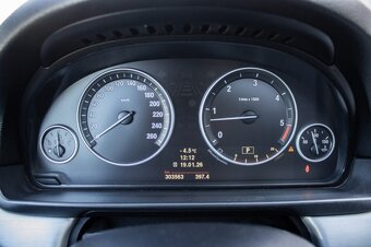 BMW 535d, 220kW (2012) - 13