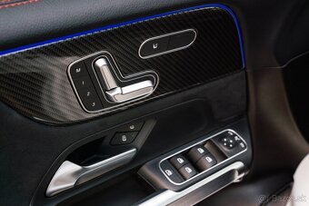Mercedes-Benz GLB 250 4Matic AMG Line - 13