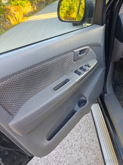 Toyota Hilux pick up - 13