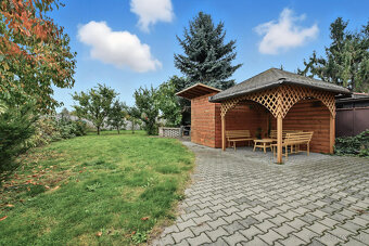 Na predaj 4 izbový rodinný dom v centre obce Tomášov - 13
