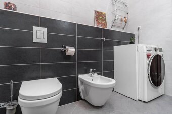 Exkluzívny 2-izb byt na prenájom – Ružinov, (Jégého Alej) s  - 13