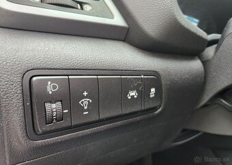 Hyundai Tucson 1.7-1.MAJ.-NAVI-KAMERA-TAŽNÉ - 13