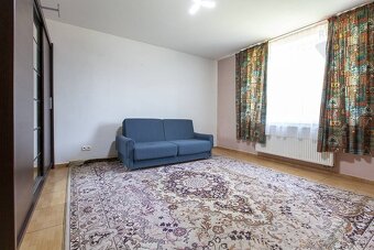 VÝNIMOČNÁ PONUKA - Na predaj 4-izbový rodinný dom v obci Roh - 13