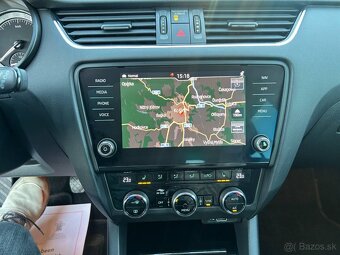 Škoda Octavia Combi 2.0 TDI Style - 13