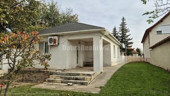 Dobré reality na predaj- nízkoenergetický 2izb. domček v cen - 13