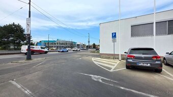 280 m2 na frekventovanom mieste s parkovaním - 13