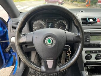 Škoda Octavia Combi 2.0 TFSI RS - 13